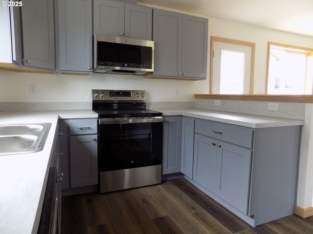 2705 Se JUNEBUG St, Corvallis, OR 97333