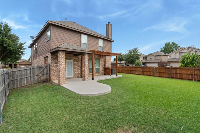 12001 Walden Wood Drive, Fort Worth, TX 76244