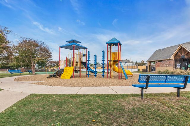12001 Walden Wood Drive, Fort Worth, TX 76244