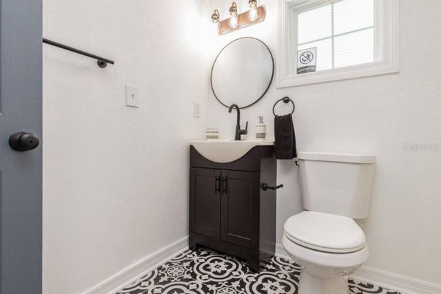 2301 CARLTON DRIVE, Orlando, FL 32806