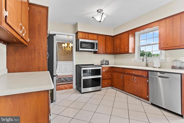 3709 REICHERT RD, Harrisburg, PA 17110