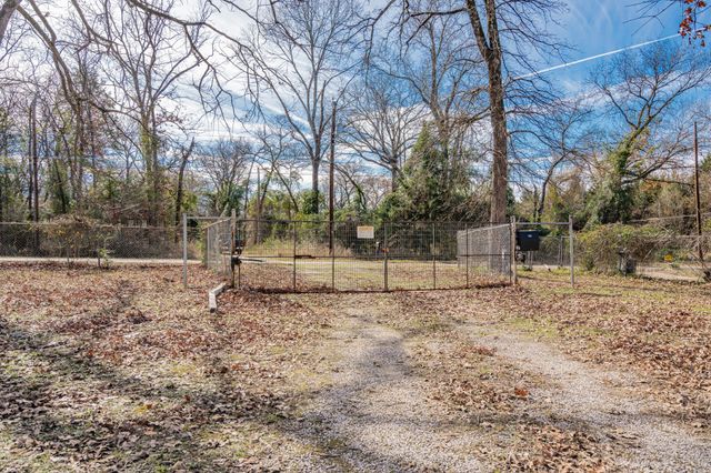 117 Whispering Oaks Trail, Payne Springs, TX 75156