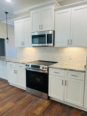 110 Early Drive, Byron, GA 31008