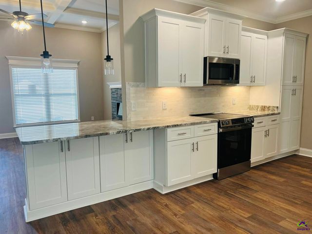 110 Early Drive, Byron, GA 31008
