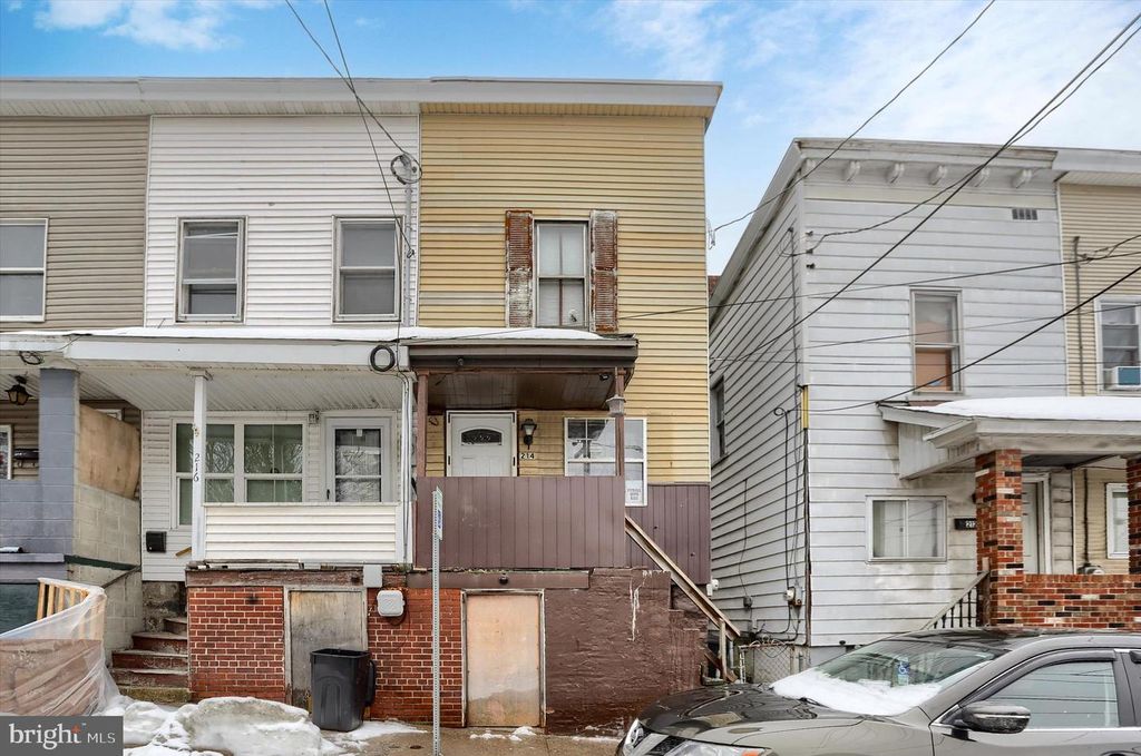 214 BOWE ST, Tamaqua, PA 18252