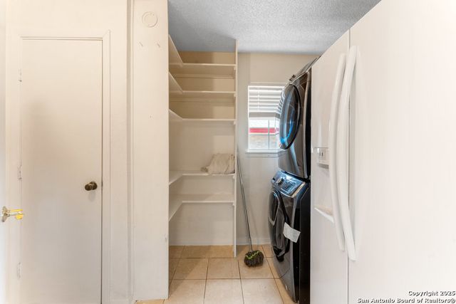 6323 Forest Bnd, San Antonio, TX 78240