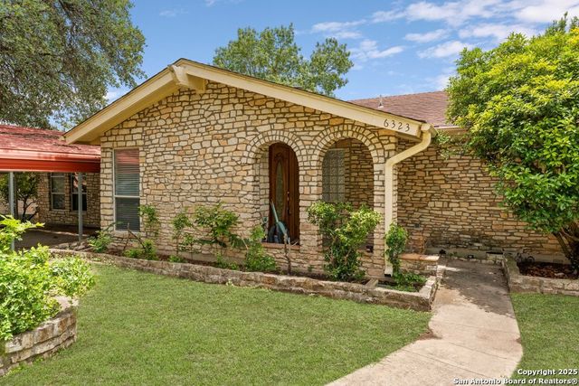 6323 Forest Bnd, San Antonio, TX 78240