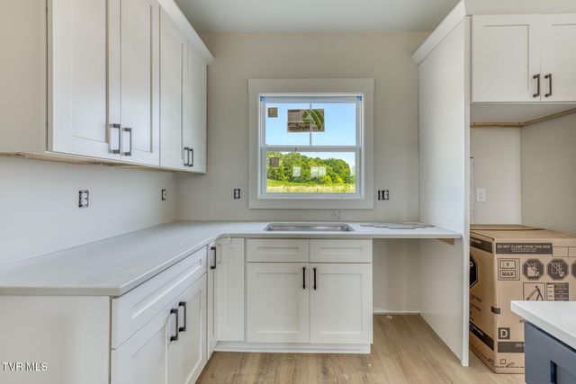 2058 Brickyard Park Drive, Kingsport, TN 37660