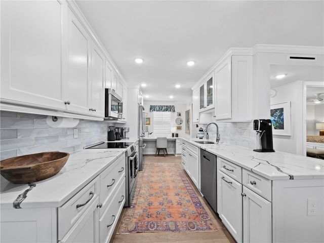 420 BEACH ROAD 502, Sarasota, FL 34242