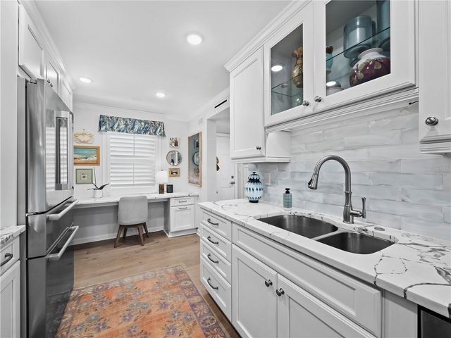 420 BEACH ROAD 502, Sarasota, FL 34242