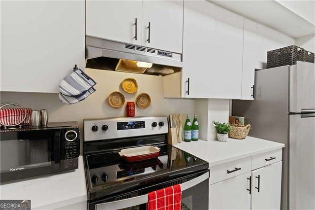 2161 Peachtree Road NE 405, Atlanta, GA 30309