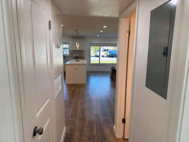 917 S Drive Terrace B, Delray Beach, FL 33445