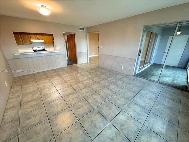 432 NW 70th Ave 231, Plantation, FL 33317