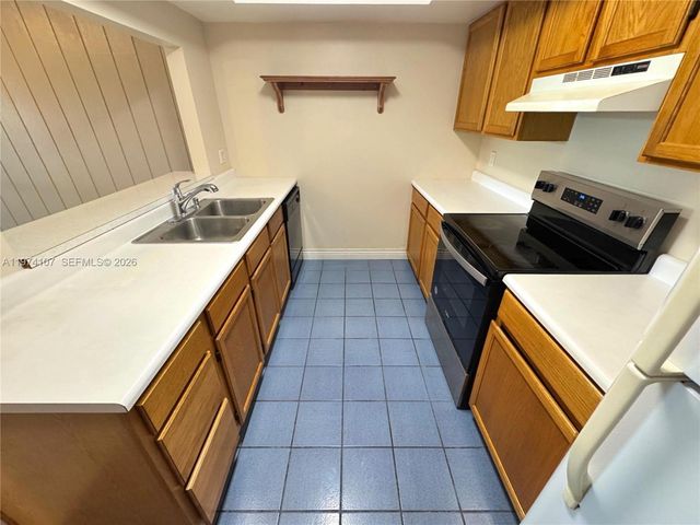 432 NW 70th Ave 231, Plantation, FL 33317