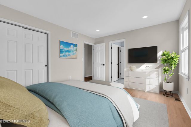 132 Holly Court, Little Egg Harbor, NJ 08087