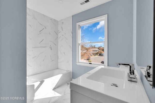 132 Holly Court, Little Egg Harbor, NJ 08087