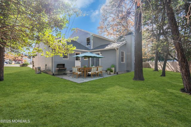 132 Holly Court, Little Egg Harbor, NJ 08087