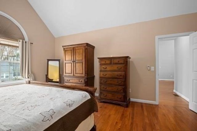 37 Dupuis Ave, Worcester, MA 01604