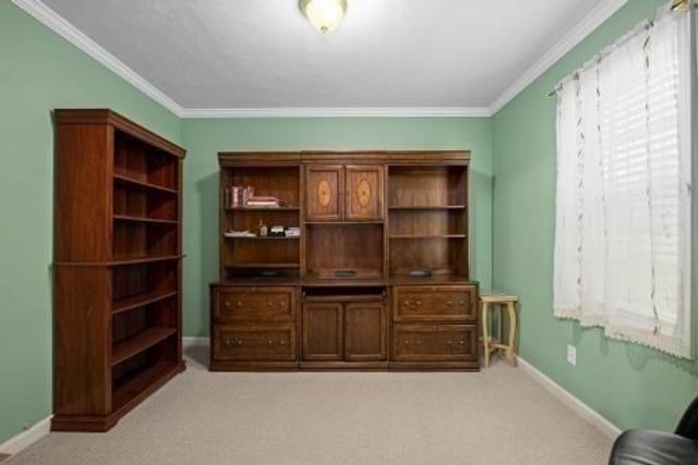 37 Dupuis Ave, Worcester, MA 01604
