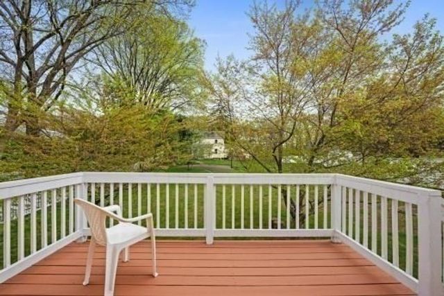 37 Dupuis Ave, Worcester, MA 01604