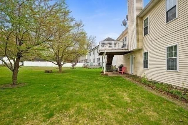 37 Dupuis Ave, Worcester, MA 01604