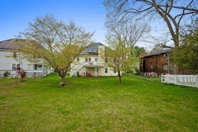 37 Dupuis Ave, Worcester, MA 01604