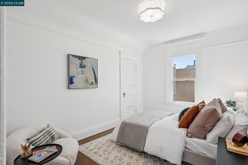 Image 28 of property listing at 607 6th Ave, San Francisco, CA 94118