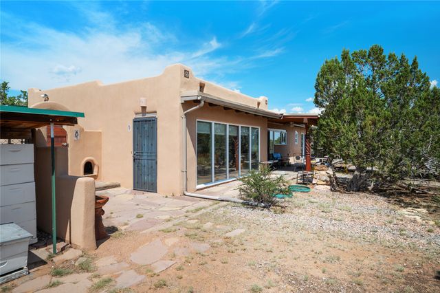 3 Cerrado Place, Santa Fe, NM 87508