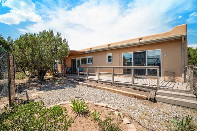 3 Cerrado Place, Santa Fe, NM 87508