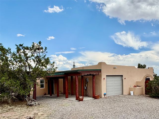 3 Cerrado Place, Santa Fe, NM 87508
