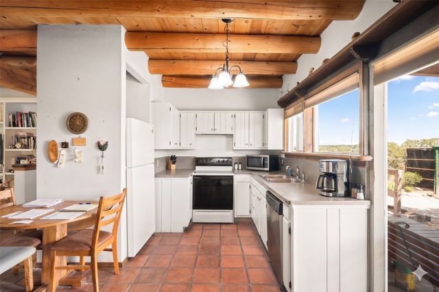 3 Cerrado Place, Santa Fe, NM 87508
