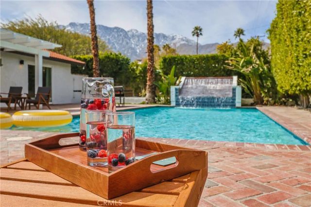 360 W Pico, Palm Springs, CA 92262
