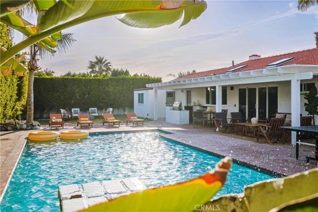 360 W Pico, Palm Springs, CA 92262