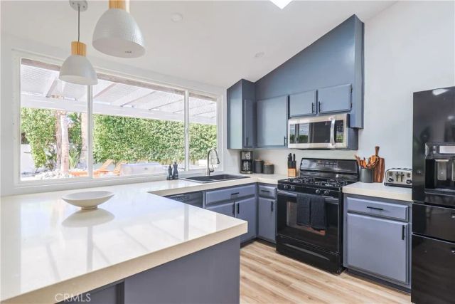 360 W Pico, Palm Springs, CA 92262