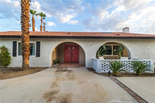 360 W Pico, Palm Springs, CA 92262