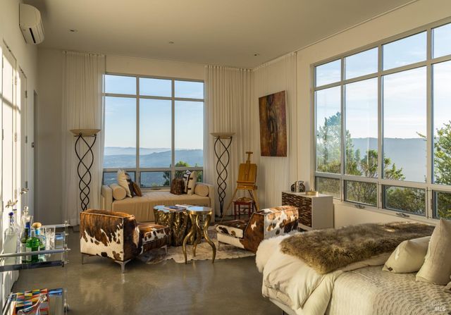 2947 Cavedale Rd, Glen Ellen, CA 95442