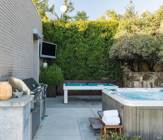 2947 Cavedale Rd, Glen Ellen, CA 95442