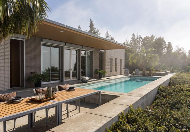 2947 Cavedale Rd, Glen Ellen, CA 95442