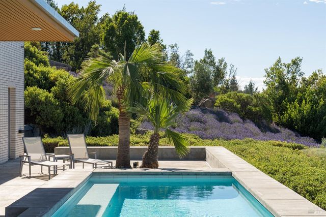 2947 Cavedale Rd, Glen Ellen, CA 95442