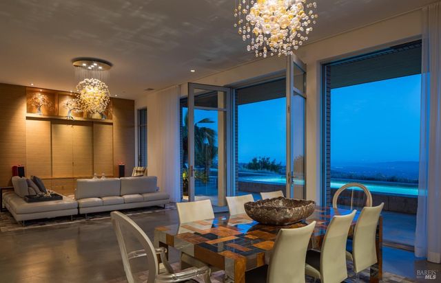 2947 Cavedale Rd, Glen Ellen, CA 95442