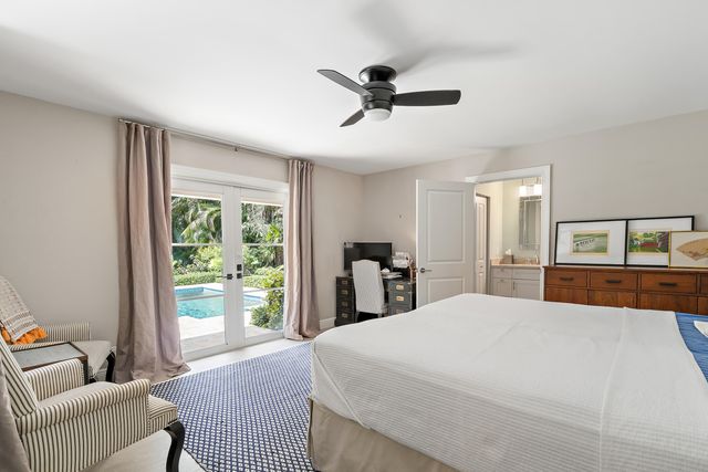10 Bentwood Road, Palm Beach Gardens, FL 33418