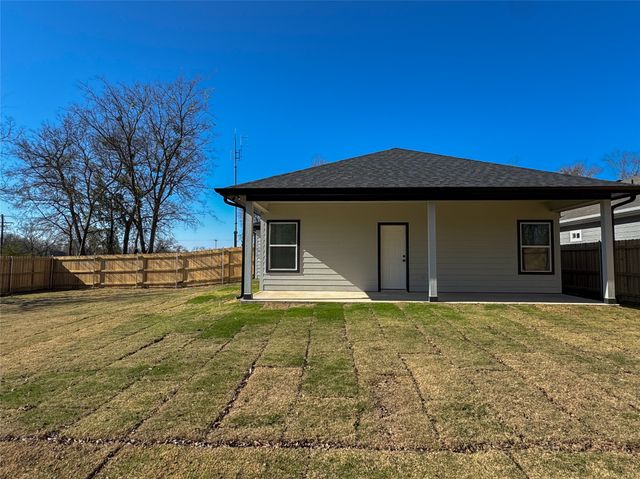 2911 Langford Street, Greenville, TX 75401