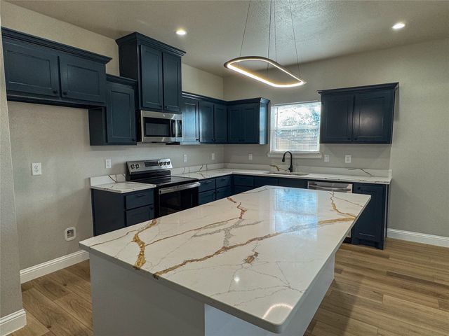 2911 Langford Street, Greenville, TX 75401