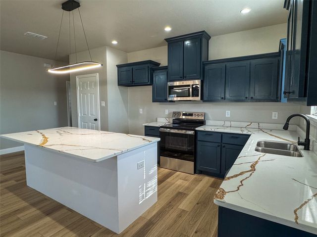 2911 Langford Street, Greenville, TX 75401