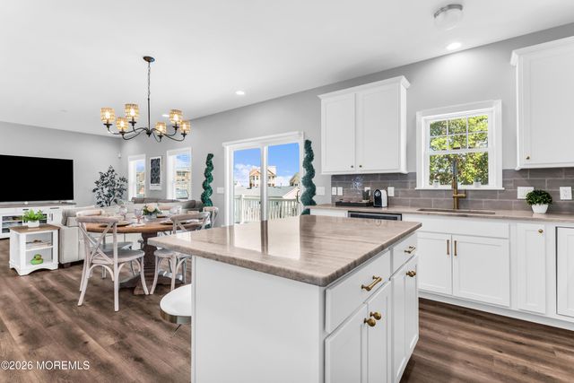 118 Green Island Road, Toms River, NJ 08753