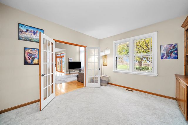 3520 Bunker Hill Drive, Algonquin, IL 60102