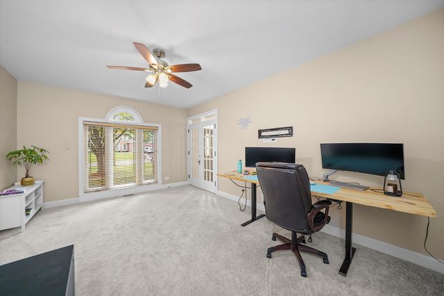 3520 Bunker Hill Drive, Algonquin, IL 60102