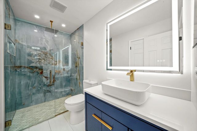 3520 Bunker Hill Drive, Algonquin, IL 60102