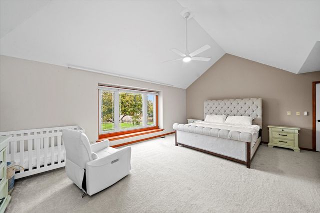 3520 Bunker Hill Drive, Algonquin, IL 60102