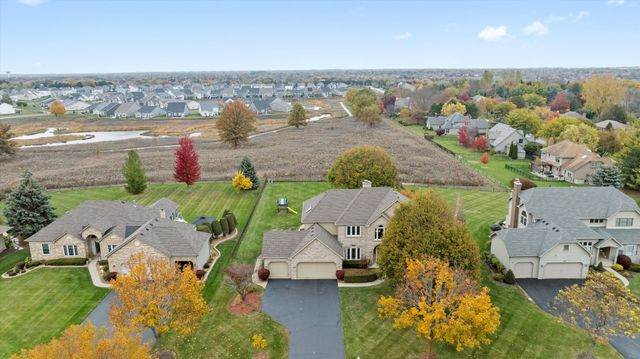 3520 Bunker Hill Drive, Algonquin, IL 60102